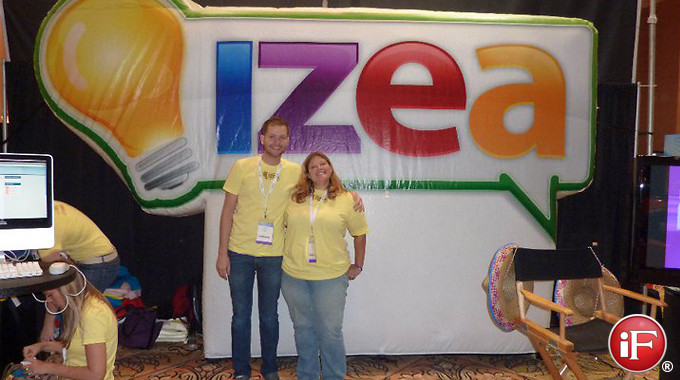 custom_inflatable_logo_wall2